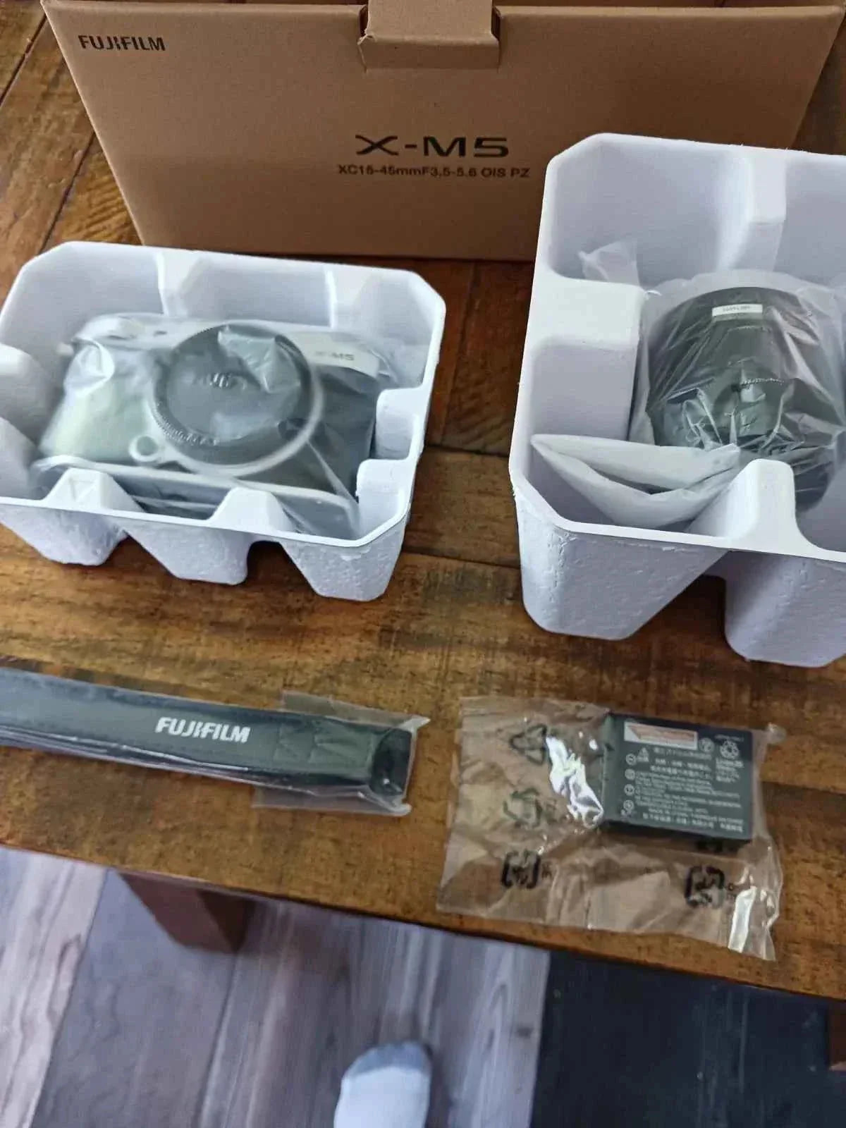 Fujifilm X - M5 26.1MP APS - C Mirrorless Camera with 15 - 45mm Lens - Silver - lucycamera