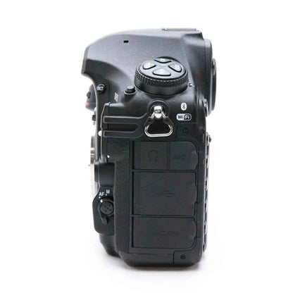 Nikon D850 45.7MP Full - Frame DSLR Camera Body Only - Black - lucycamera