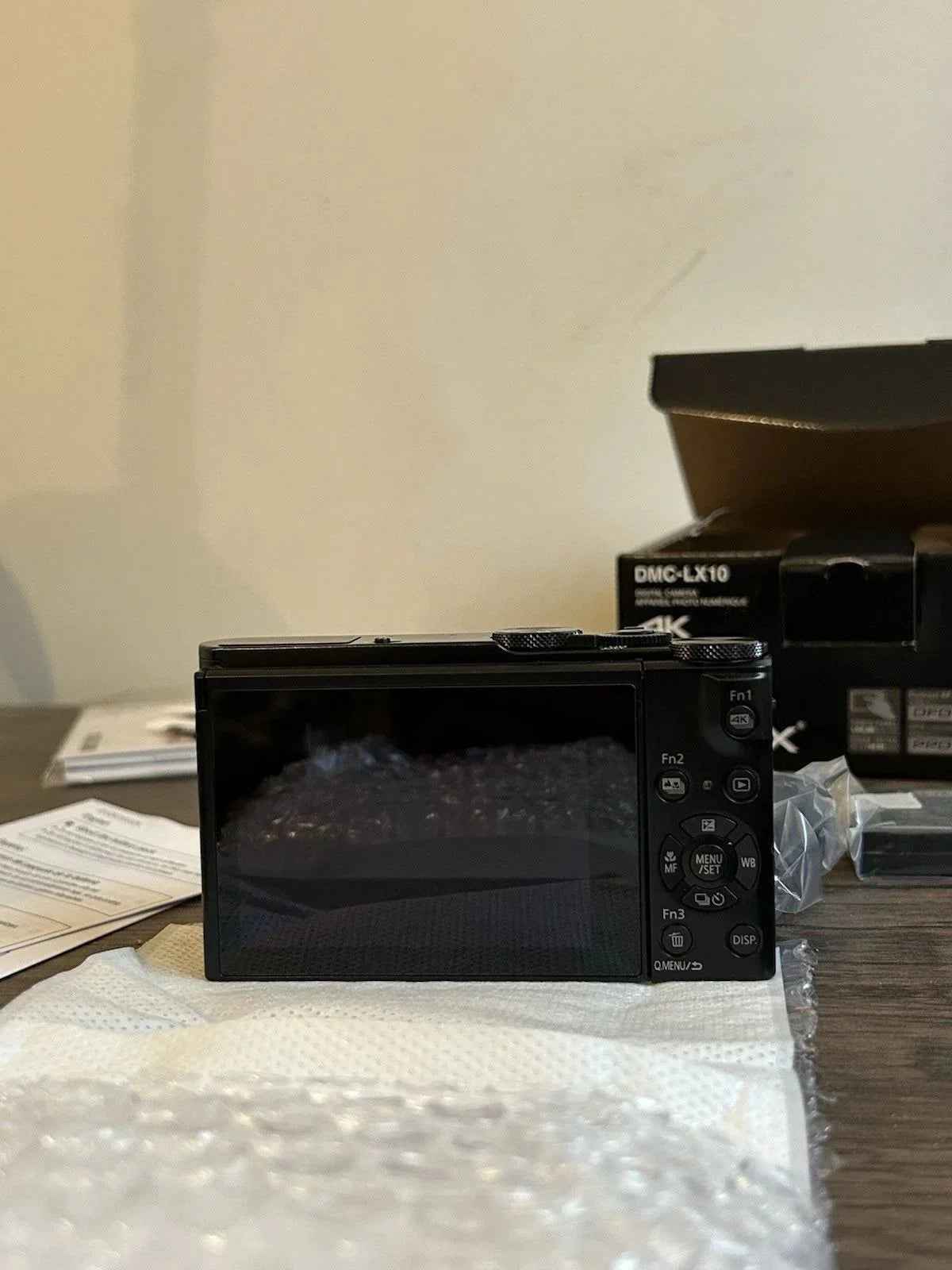 Panasonic LUMIX LX10 20.1MP Compact Camera with 24-72mm Leica Lens - Black - Lucycamera
