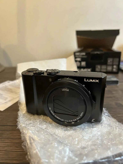Panasonic LUMIX LX10 20.1MP Compact Camera with 24-72mm Leica Lens - Black - Lucycamera