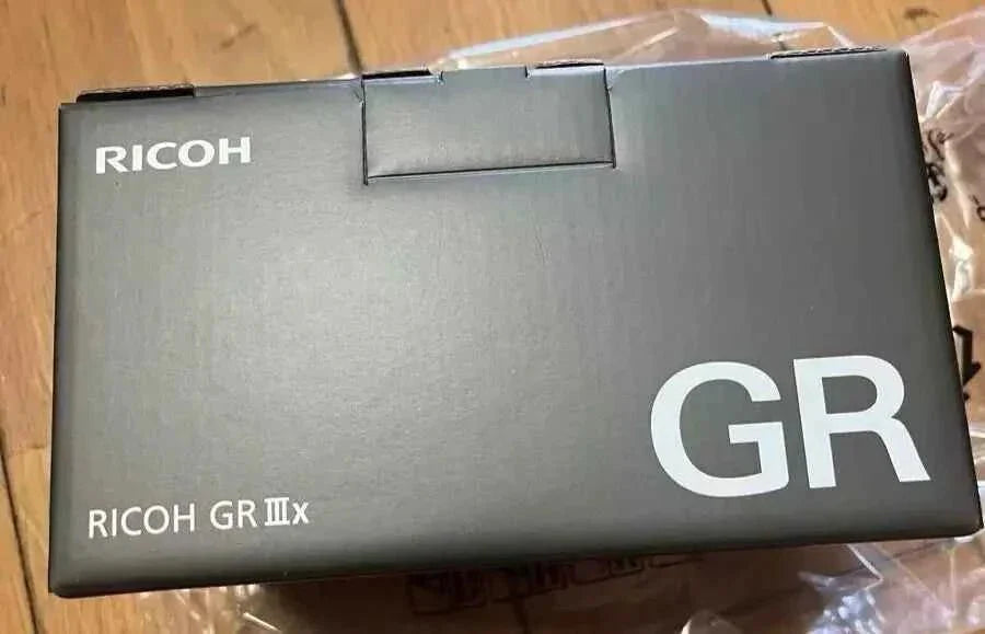 Ricoh GR IIIx 24.2MP APS - C Compact Camera - Black (40mm f/2.8) - lucycamera