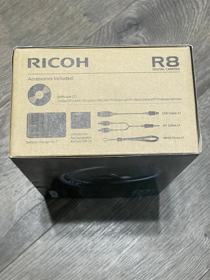 Ricoh R8 10MP 7.1x Zoom Compact Digital Camera – Rare Black Edition (Brand New)