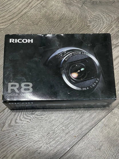 Ricoh R8 10MP 7.1x Zoom Compact Digital Camera – Rare Black Edition (Brand New)